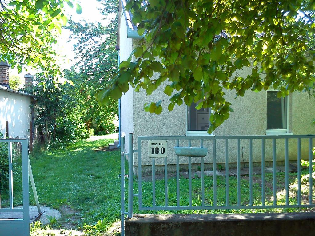 Judit Apartman Vonyarcvashegy Zewnętrze zdjęcie